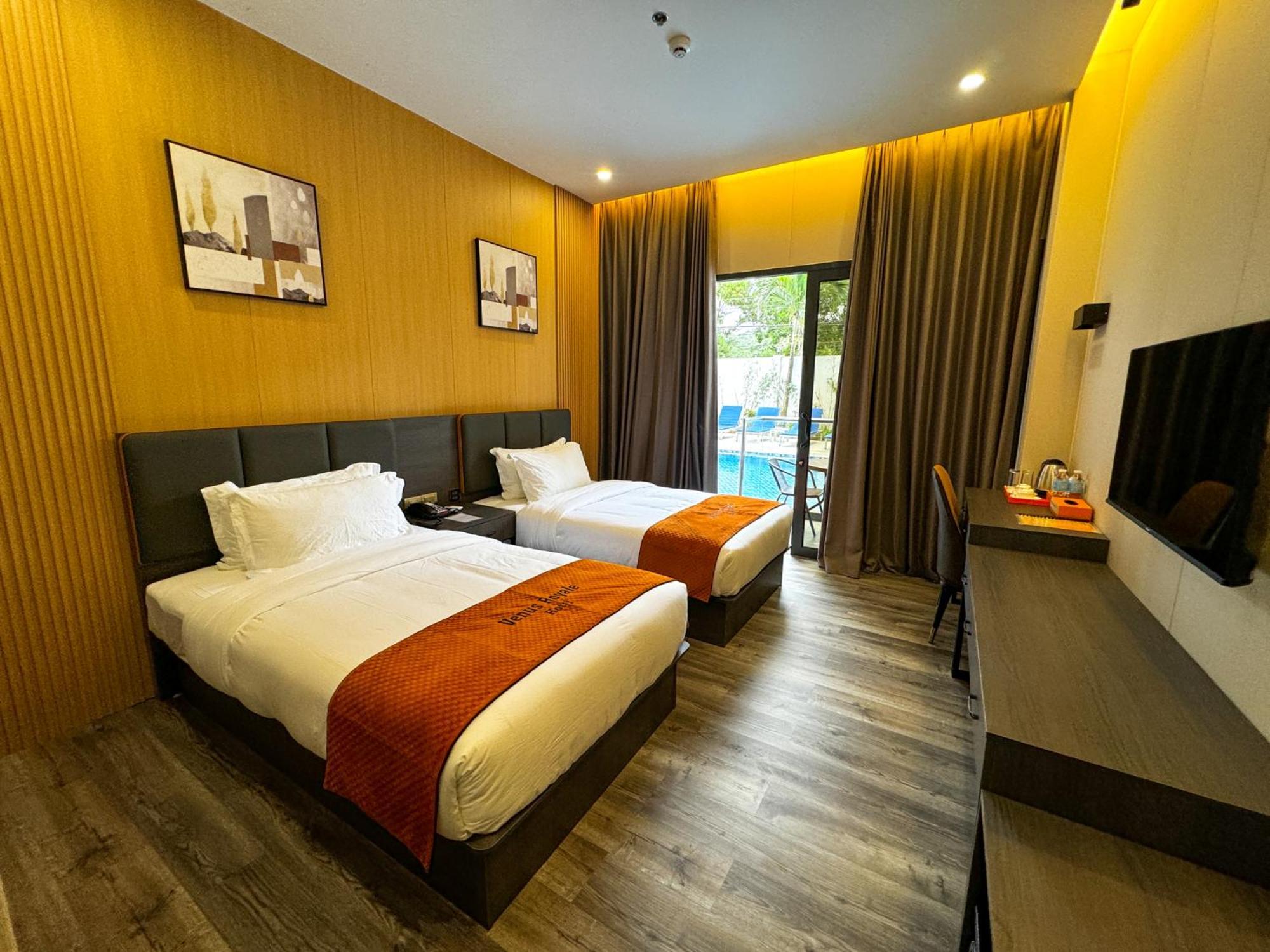 Venus Royale Hotel Coron Bagian luar foto
