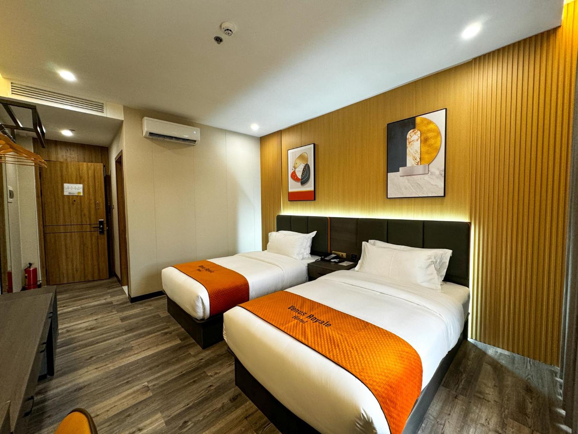 Venus Royale Hotel Coron Bagian luar foto