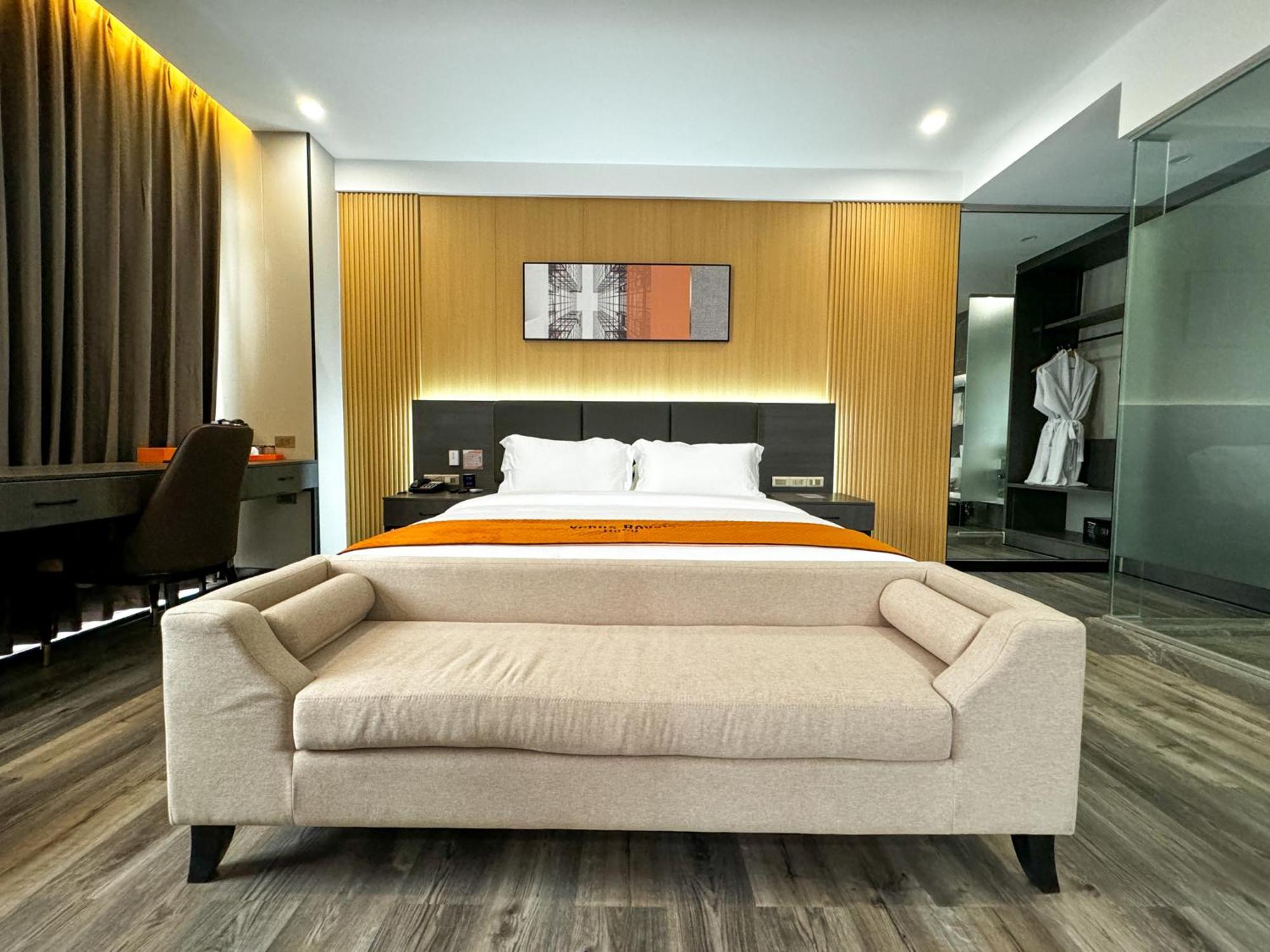 Venus Royale Hotel Coron Bagian luar foto